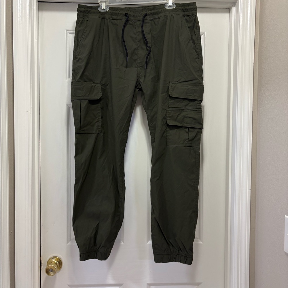 Akademiks Dark Green Cargo Pants for Men